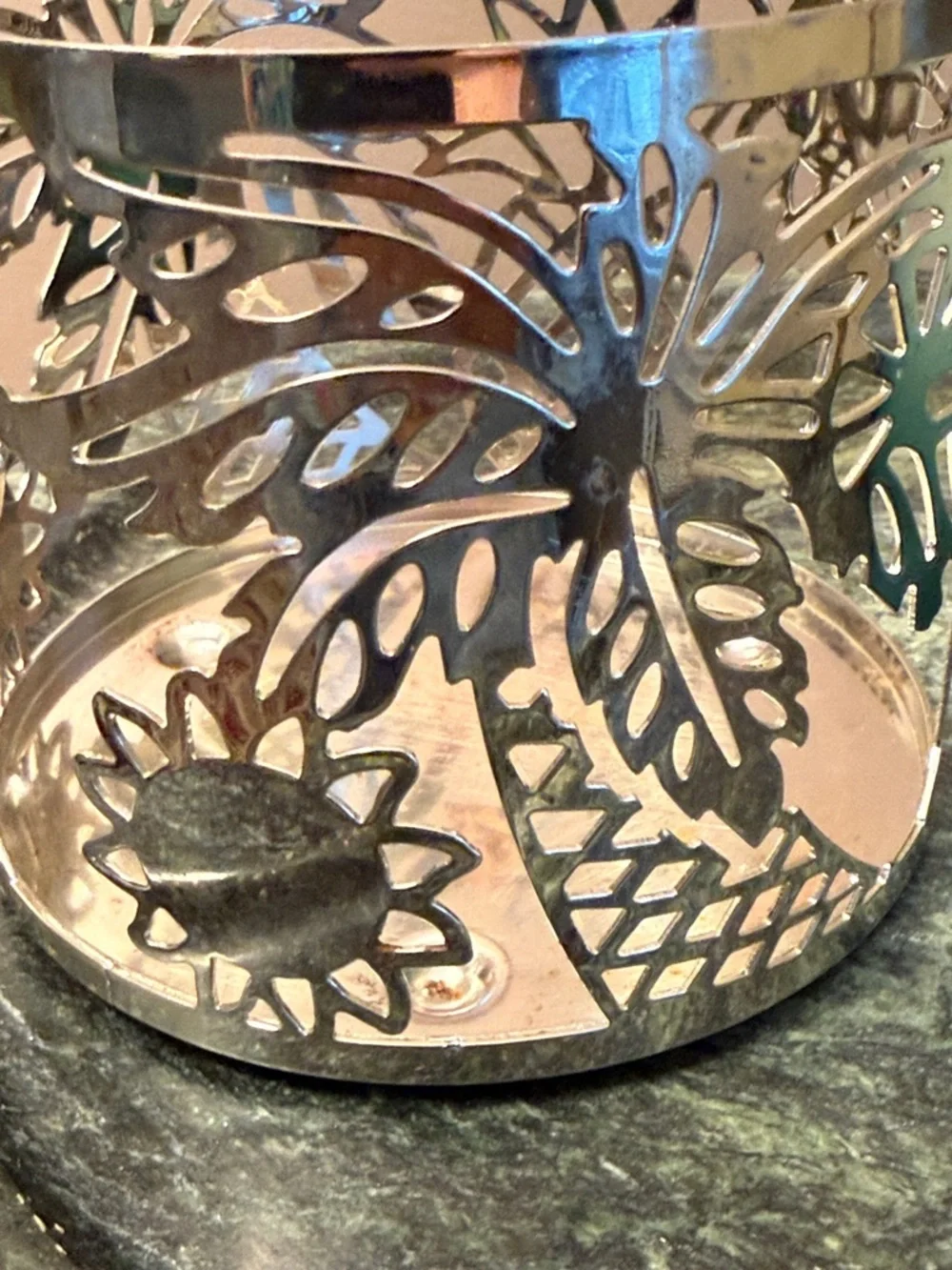White Barn Eucalyptus Rain Candle -chrome color “Margaritaville” candle holder - Picture 8 of 16